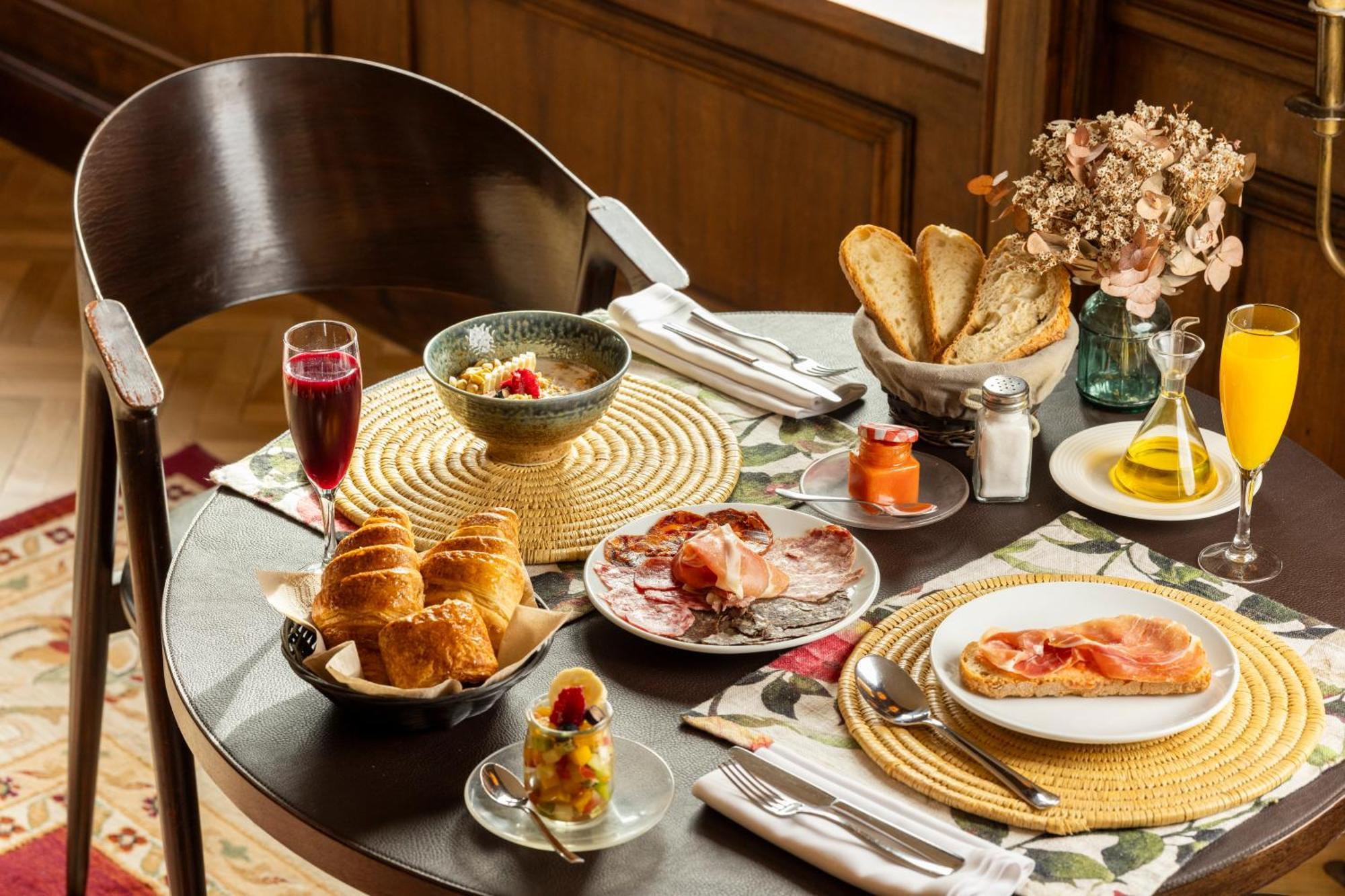 Angelats Hotel - A Signature Boutique Hotel & Restaurant Ribes De Freser Zewnętrze zdjęcie
